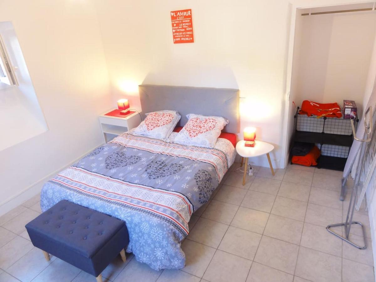 Au Petit Marcadal **Sanctuaires, Hopital, Gare** Apartment Лурд Екстериор снимка