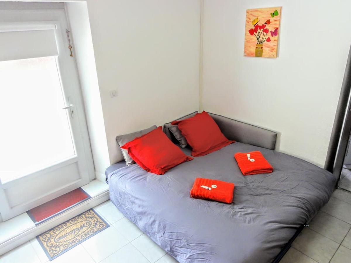 Au Petit Marcadal **Sanctuaires, Hopital, Gare** Apartment Лурд Екстериор снимка