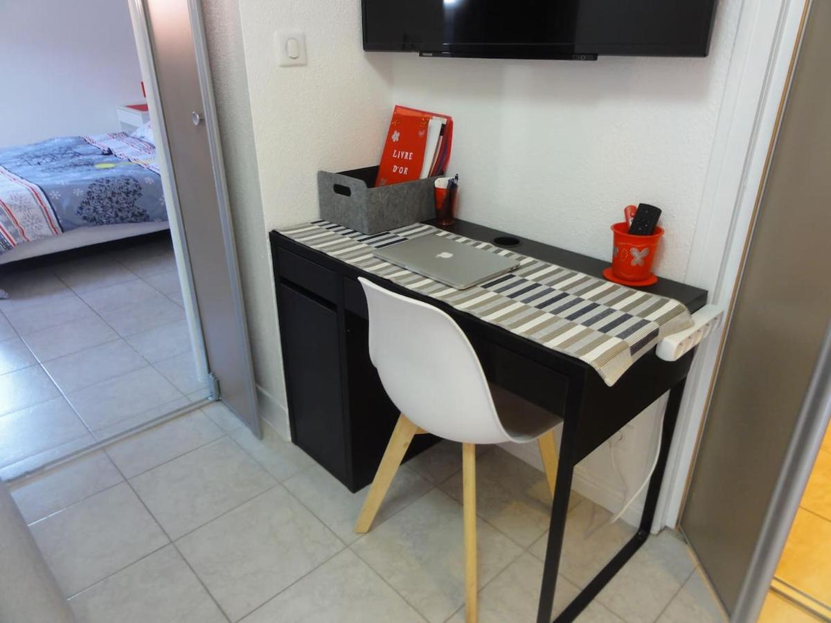 Au Petit Marcadal **Sanctuaires, Hopital, Gare** Apartment Лурд Екстериор снимка